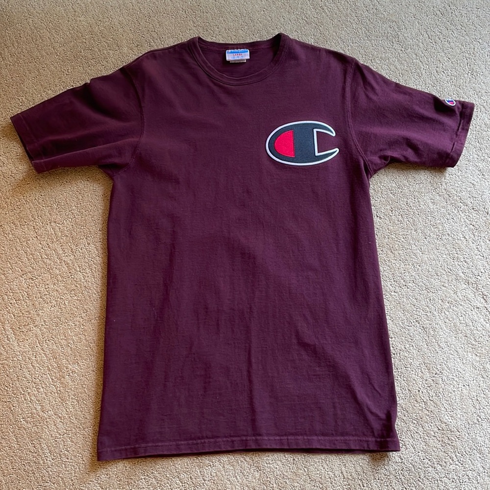 Maroon Champion t-shirt